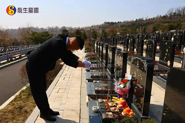 沈陽龍生墓園