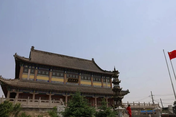 沈陽龍生墓園
